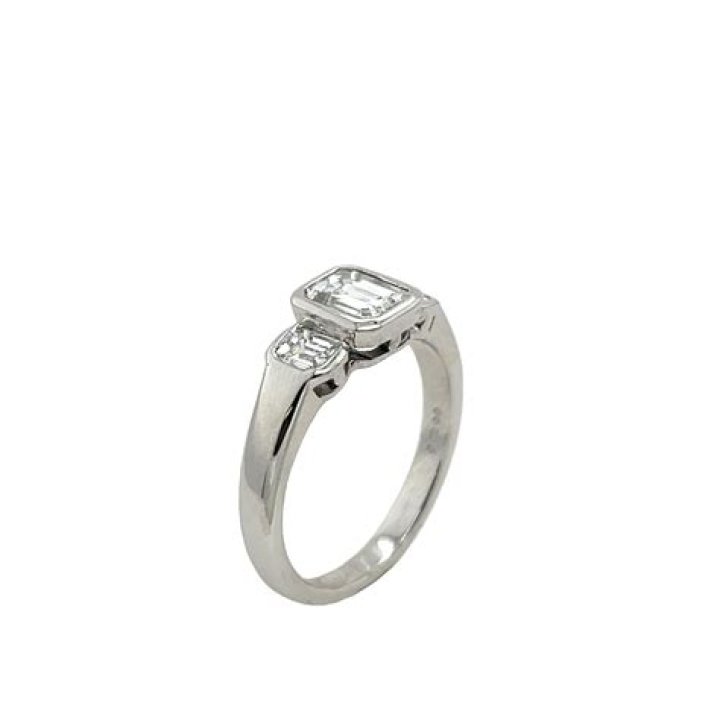 18ct White Gold Hydra White Diamond Stud Earrings 18ct White Gold Hydra White Diamond Stud Earrings