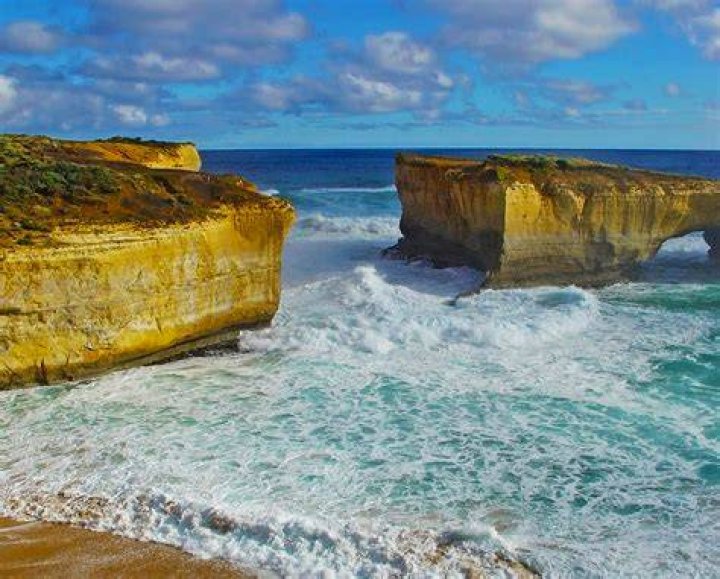 Coastal and oceanic landforms, Horizon, Ocean, Coast, Shore, Calm, Wetland, Green algae, Algae, Lagoon, Coastal and oceanic landforms, Horizon, Ocean, Coast, Shore, Calm, Wetland, Green algae, Algae, Lagoon,