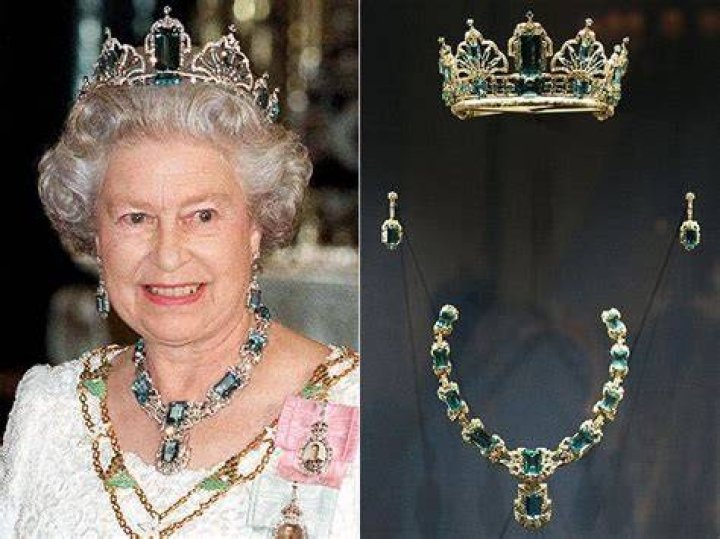 queen elizabeth ii jewels queen elizabeth ii jewels
