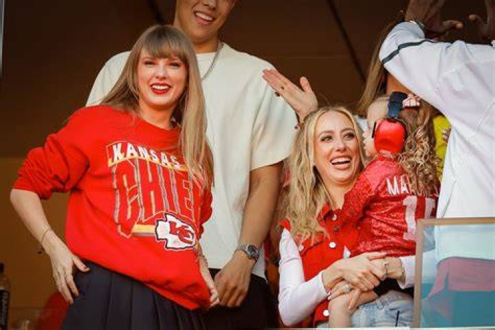 Taylor Swift at the Kansas City Chiefs v Green Bay Packers game taylor swift at the kansas city chiefs v green bay packers game